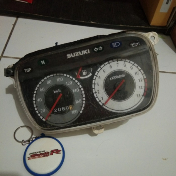 {Bekas} spidometer satria hiu LSCM original second Limited
