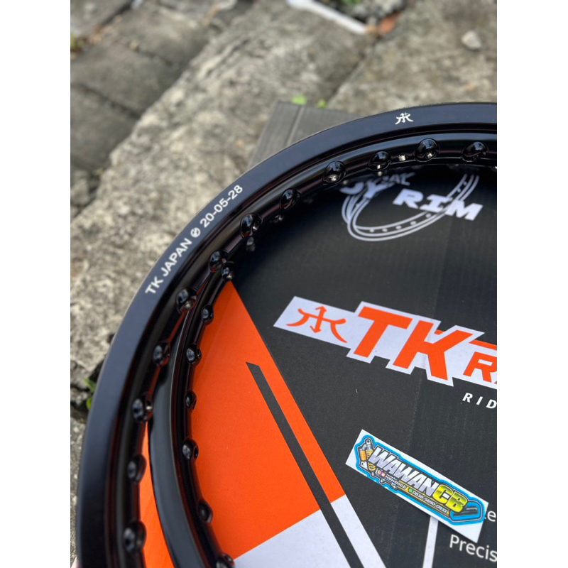 Velg TK Racing Titanium Hitam ukuran 160 185 ring 17