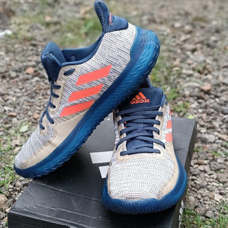 Sepatu Adidas FitBOOST size 44. second original. preloved