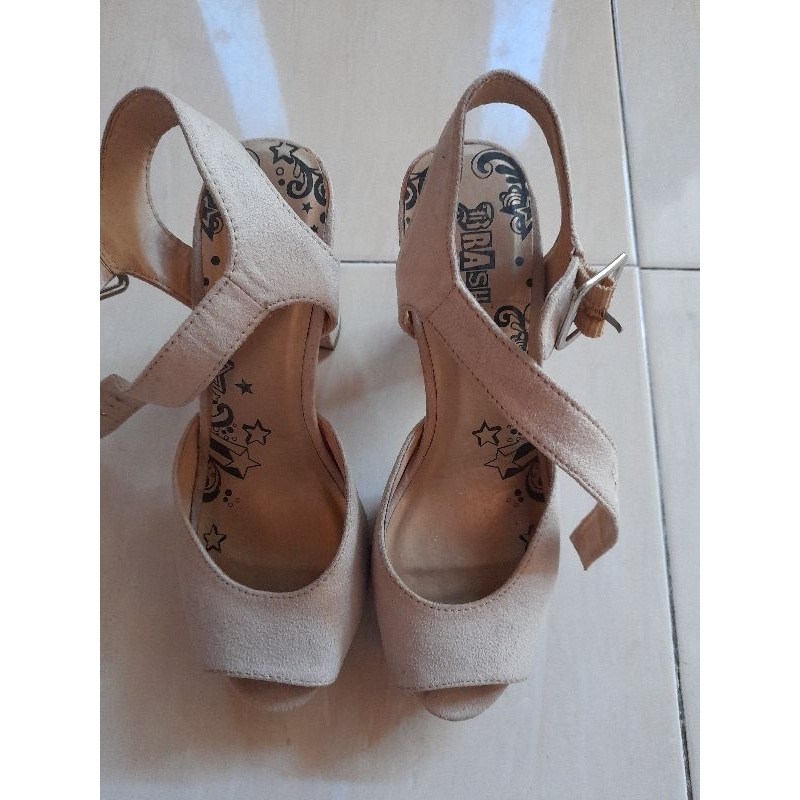 payless brash heels - preloved