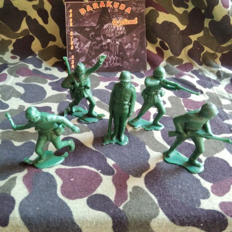 Figure Tentara Plastik Hijau Jadul Nazi Perang Dunia 2 Tentara Jerman Green Army Man Vintage Toys Ma