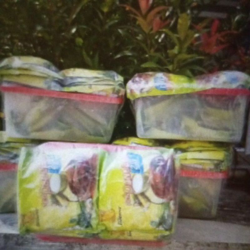 

teh dandang sachet 2 in 1 free lunch box