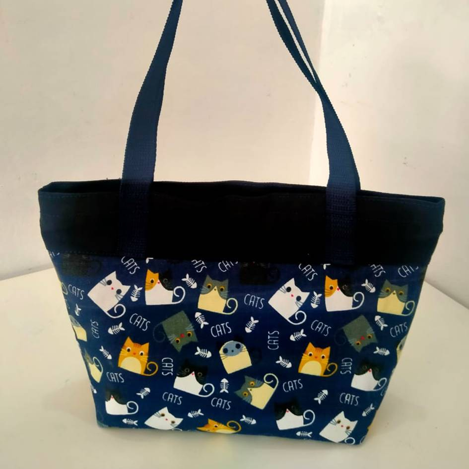 TAS KANVAS NAJLA MOTIF KUCING BIRU. Riens Collections