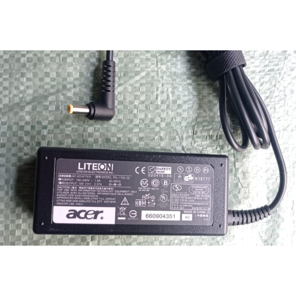 ORI Adaptor Charger casan Laptop Acer 19V-2.37A 45W PA-1450-26 ES1-512 (5.5*1.7) ORIGINAL