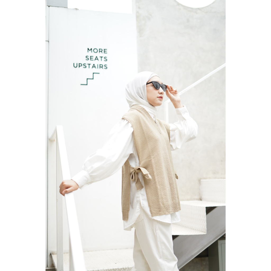 Rompi Rajut Casual Jumbo Lova Vest 210 gr / Rompi Tali Rajut Polos Wanita
