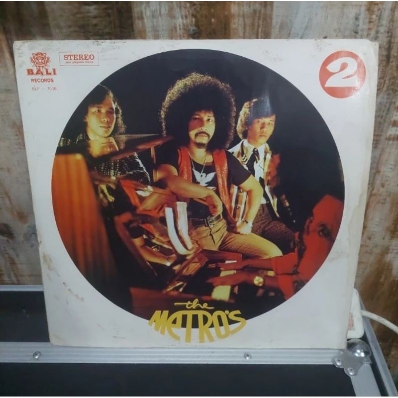 Vinyl Piringan Hitam 12 inch The Metro's Volume 2