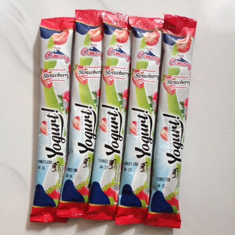 Cimory yogurt stick 40gr strawberry 1 karton isi 100pcs