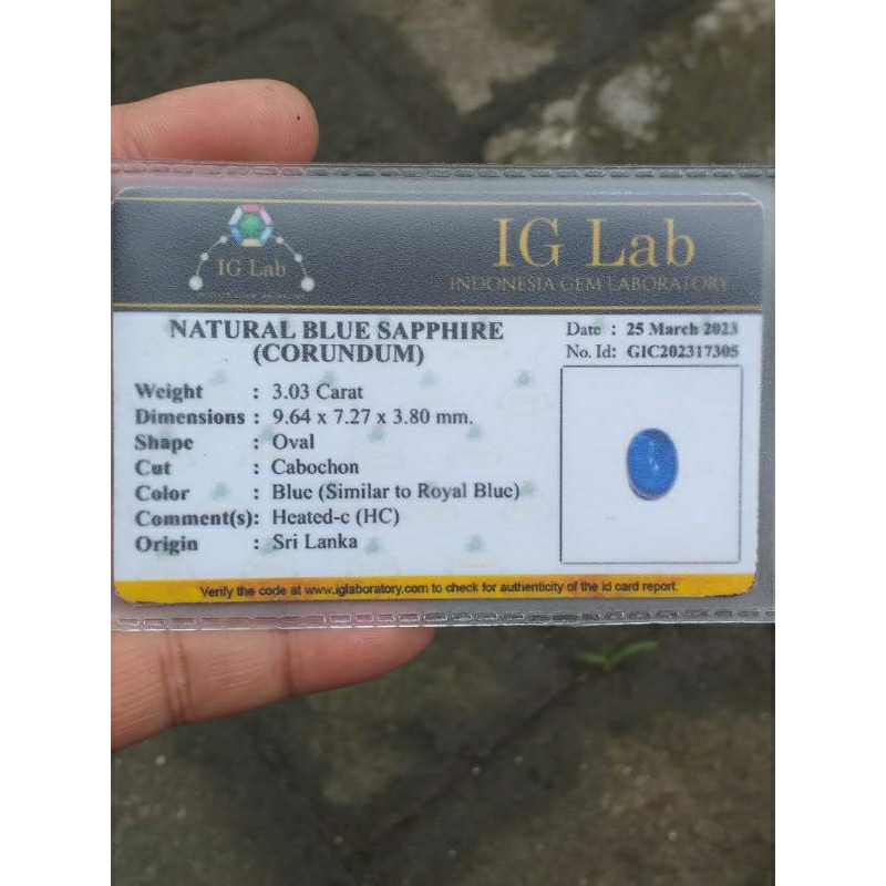 natural blue saphire