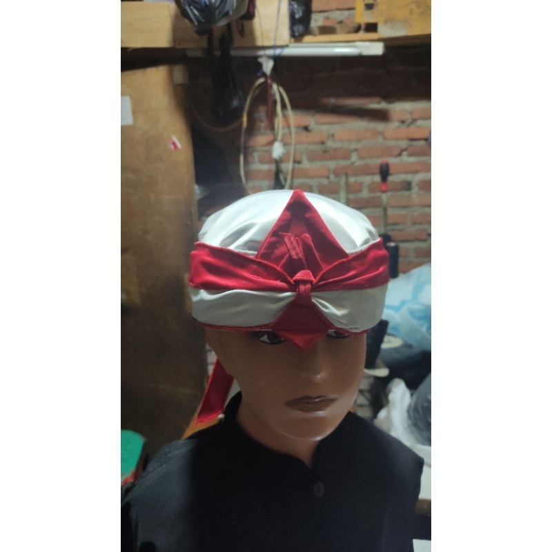 bendo/totopong blangkon merah putih