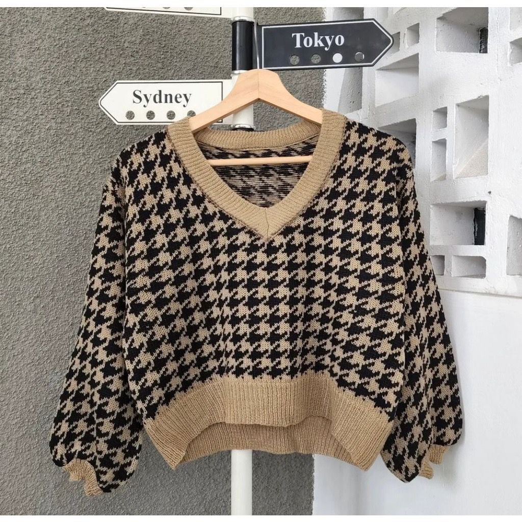 Sweater Crop Top V-neck / Atasan Wanita Korean Style / bahan rajut import