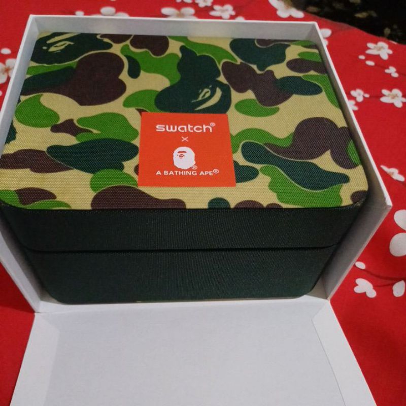 Jam Tangan Swatch Bape London Edition