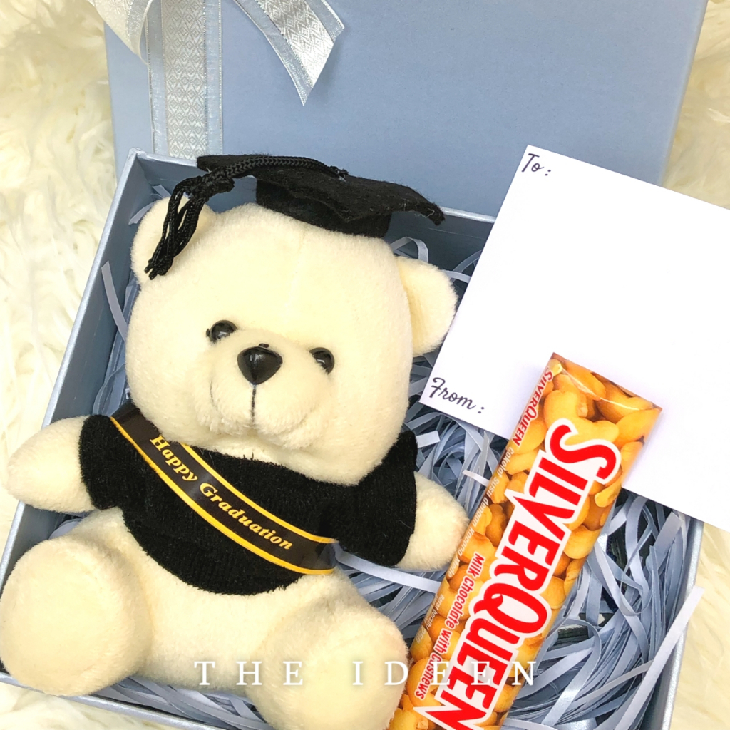 THE IDEEN - 012-05 | HAMPERS WISUDA BIRU CEWEK COWOK TEDDY BEAR DAN COKELAT FREE KARTU UCAPAN | GIFT SET GRADUATION HARD BOX PREMIUM AESTHETIC