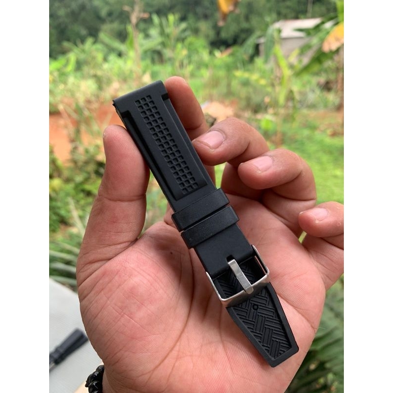 Strap tali jam tangan karet Rubber hitam lembut 22MM