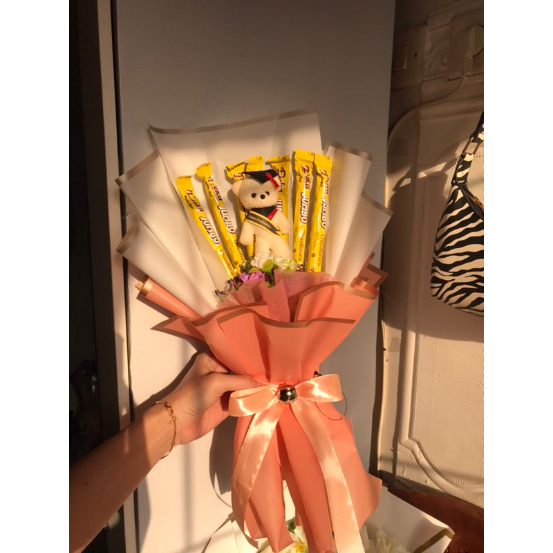 

bucket buket wisuda buket snack bunga mix