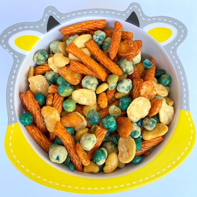 

Cemilan Kacang Campur / Snack Kacang Mix 250 gram