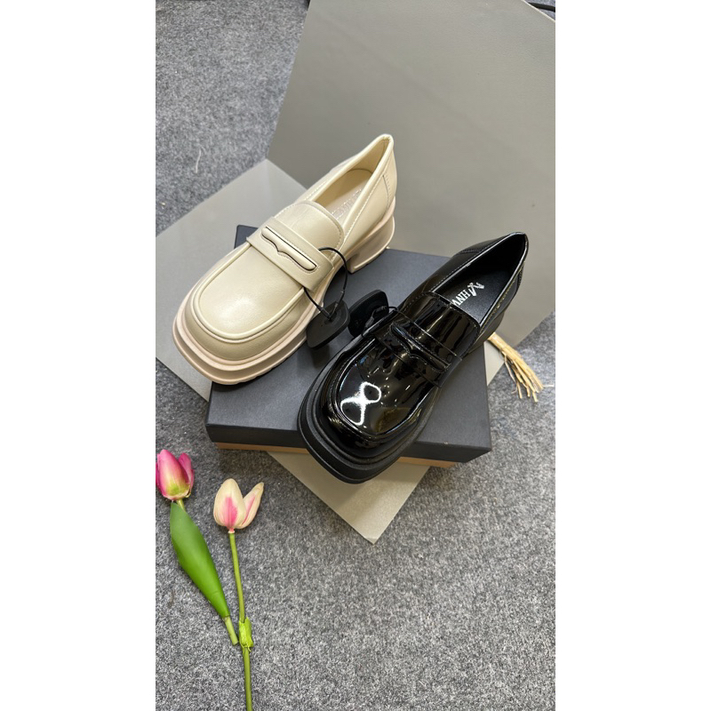 SEPATU IMPORT (1901)