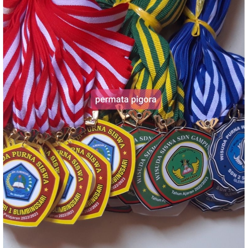 MEDALI WISUDA CUSTOM AKRILIK +/- 8CM I KALUNG WISUDA I MEDALI KEJUARAAN