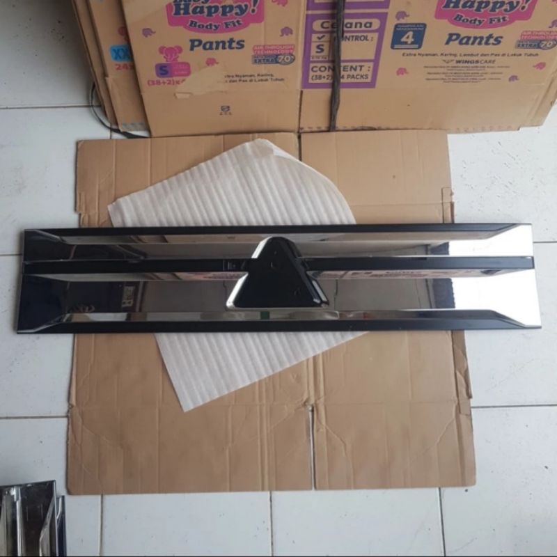 Gril Depan Mitsubishi L300 Euro 4 2022 Up