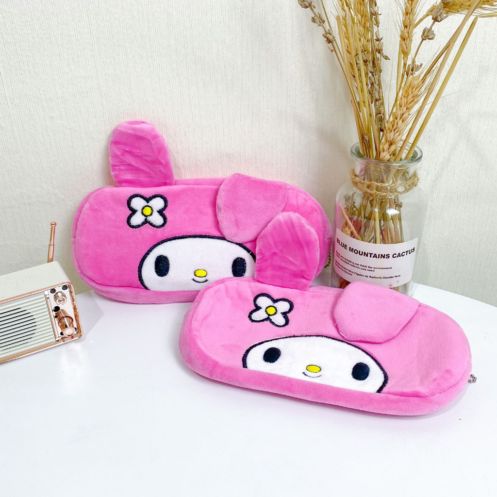 

Kotak Pensil Kain My Melody / Soft Plush Pencil Case Plushie Velvet Boneka Kain Bulu Beludru Sanrio My Melody Soft Pink Fuschia Kelinci Cute Rabbit Bunny Alat Tulis Miniso Harga Grosir Ready COD