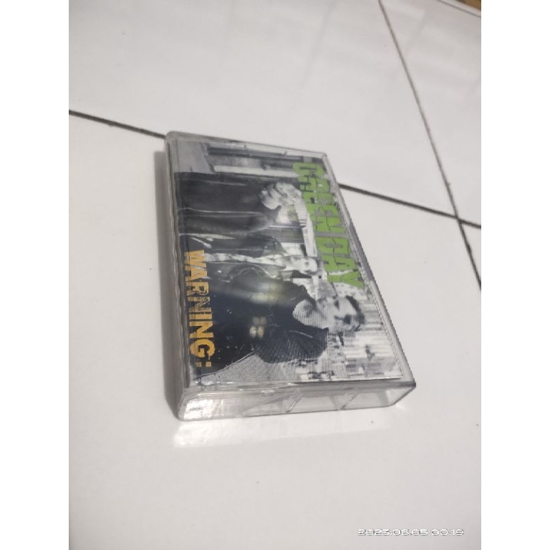 kaset pita greenday / warning