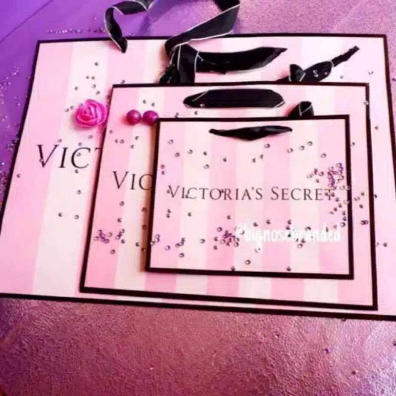 

paper bag victoria secret