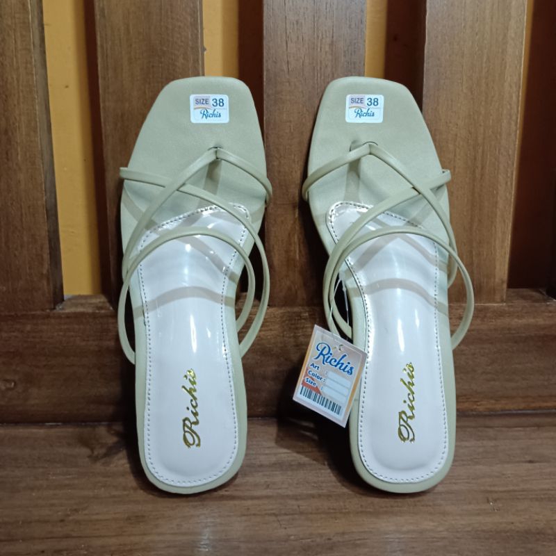 Sandal heels 3cm Sandal richis Sandal terbaru Sandal import Sandal teplek Sandal wanita