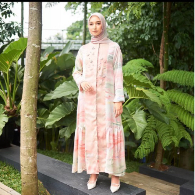 youma dress jenna n kaia size L preloved