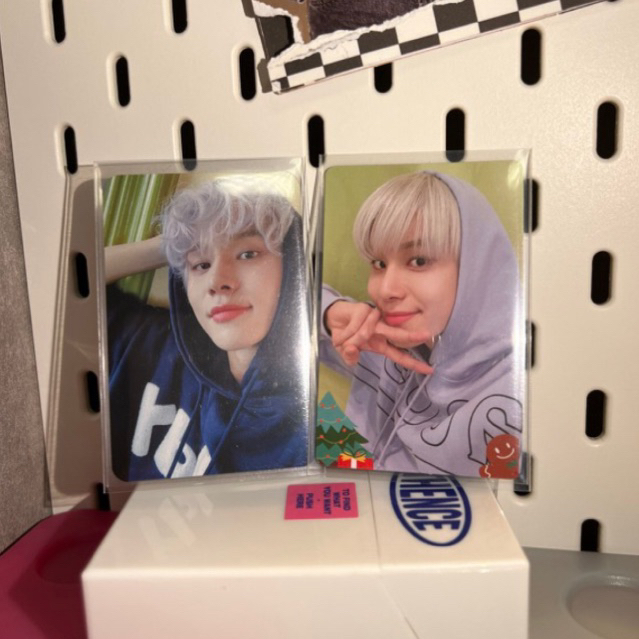 pc jungwoo hoodie slowacid autumn, yzy sticker r3