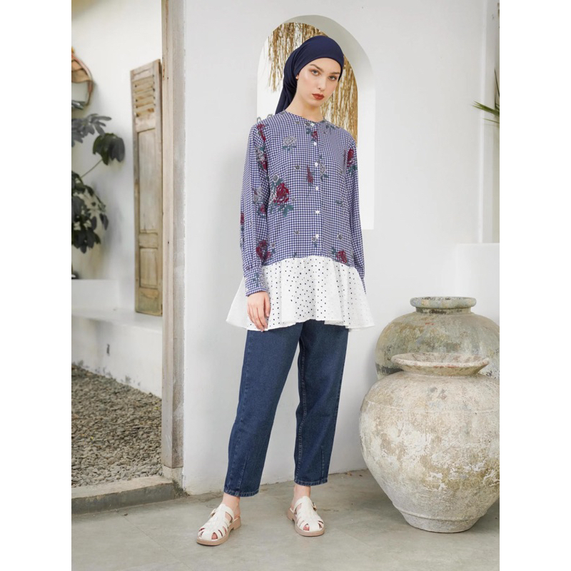 Maia Top Blue Aleza Label