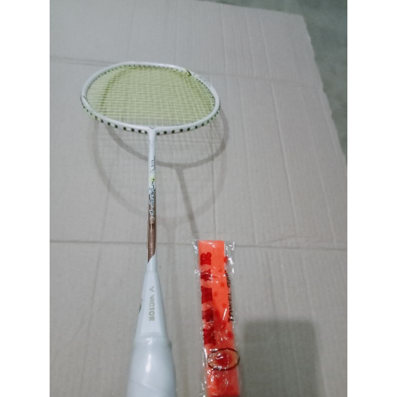 RAKET BULUTANGKIS TERBAGUS