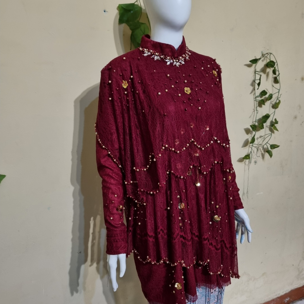 jahit kebaya custom / kebaya wisuda / kebaya tunangan / kabaya lamaran / kebaya custom / kebaya paye