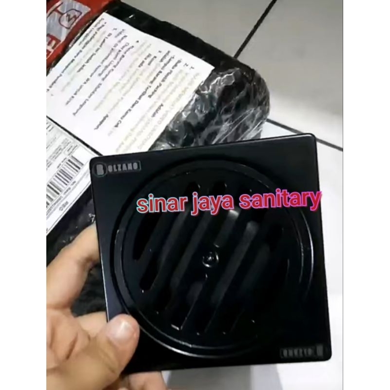 Floor drain hitam / Saringan Got kotak black / Saringan pembuangan air kamar mandi