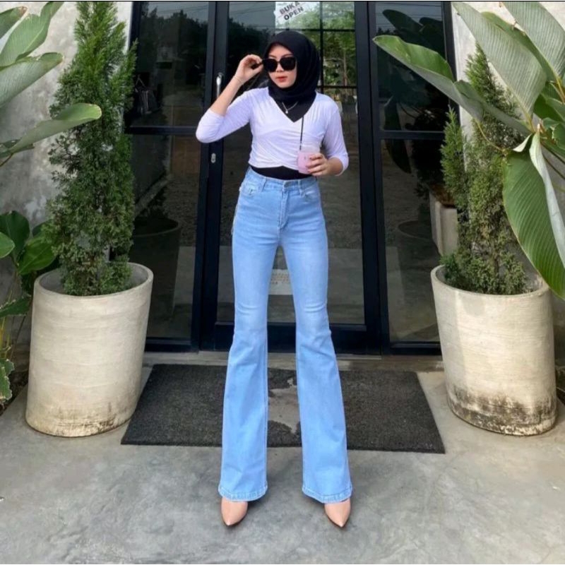 Celana Cutbray Highwaist Premium Jeans Wanita Kekinian Kaki Bawah Lebar Nyaman