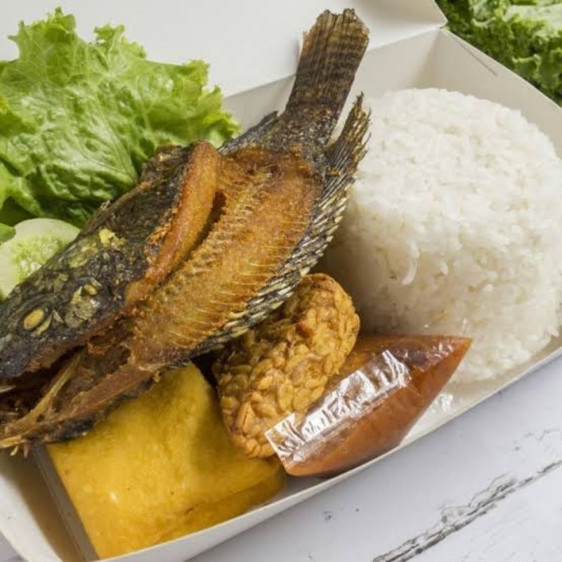 

Nasi Box Pecel Ikan Nila Goreng Termurah Halal