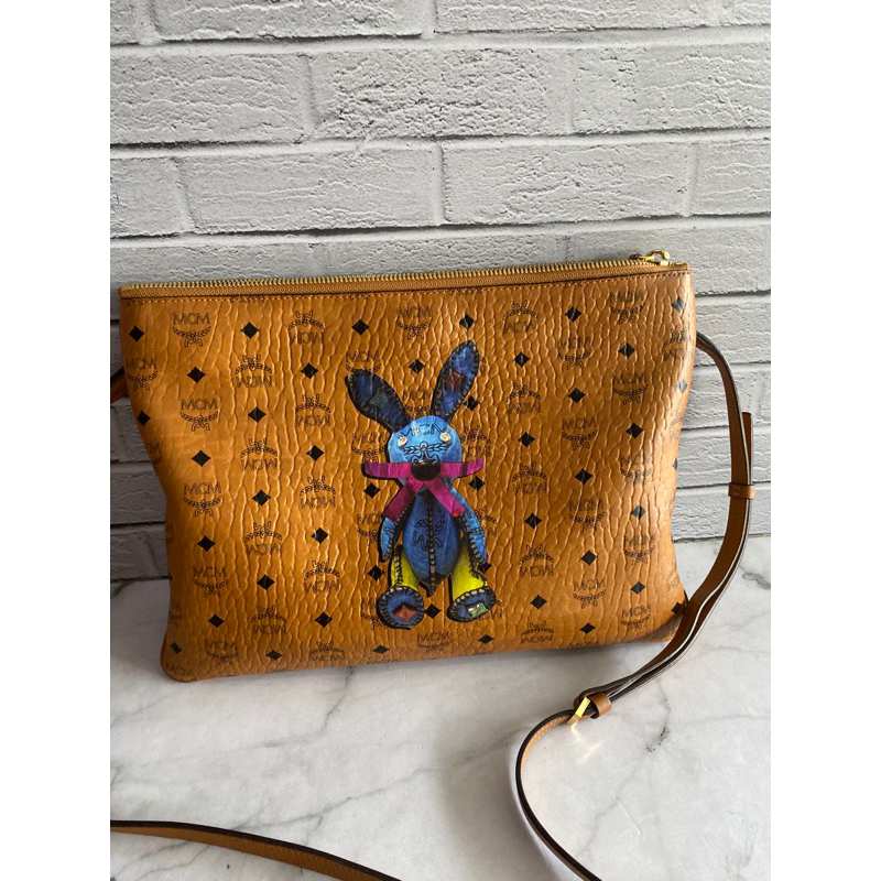 mcm sling bag