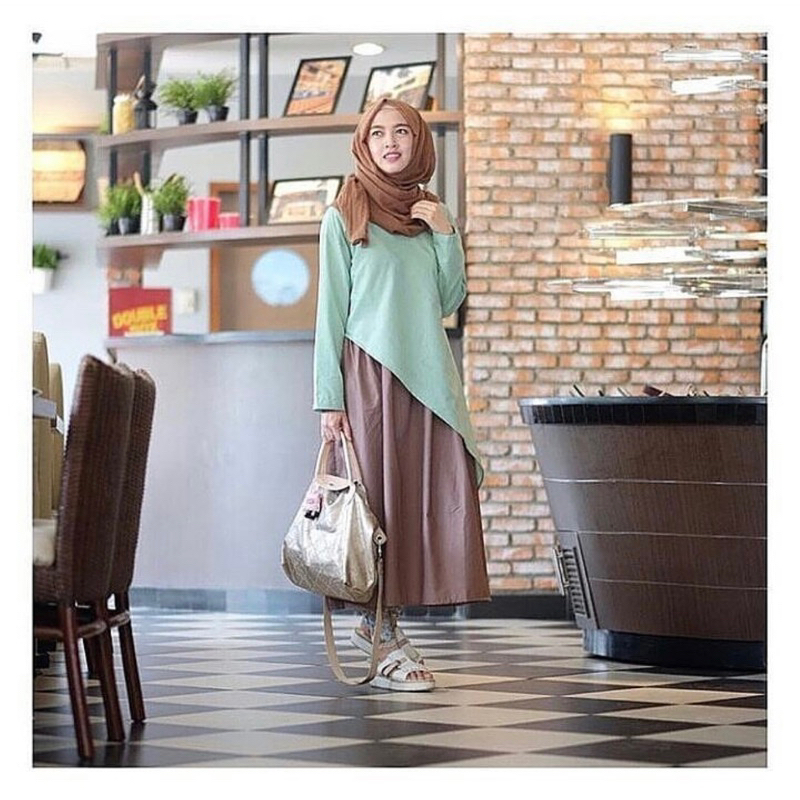 Preloved midi dress by Dnc