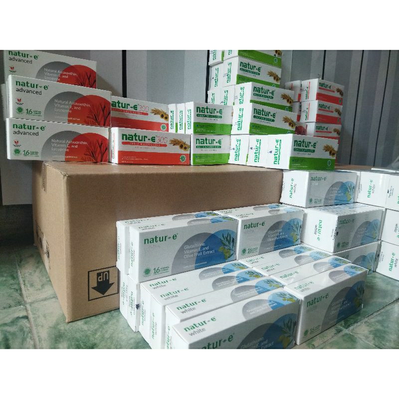 natur E white brightening soft capsule 16s ( kapsul natur e memutihkan dari dalam)