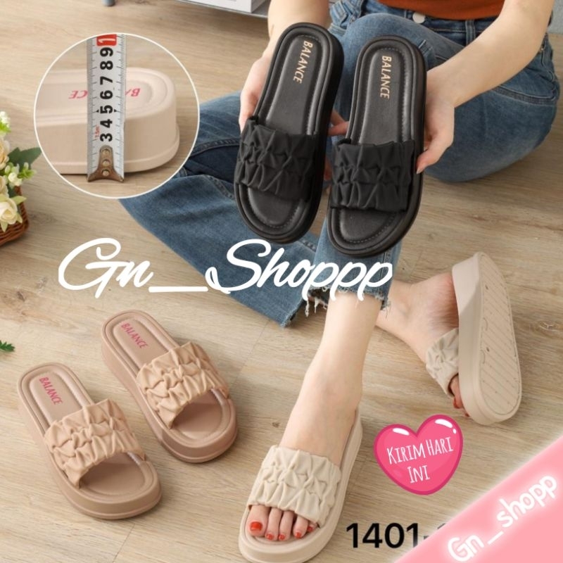 Sandal Wanita Slip on Full Karet Jelly Kerut Qoqo Balance 1401-1