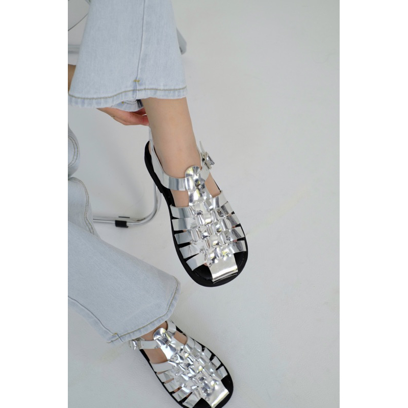 EASTMOUNTSIDE Melina Silver Mirrored - Sepatu Sandal Wanita