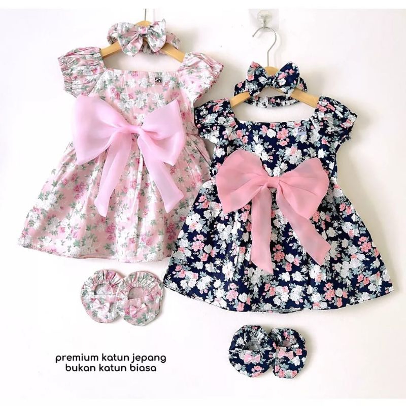 [GET 3IN1] SET DRESS BAYI 0-12 BULAN SET BANDANA SEPATU PITA KACA / SET DRESS BAYI KATUN JEPANG PITA KACA FREE SEPATU BANDANA 0-12 BULAN