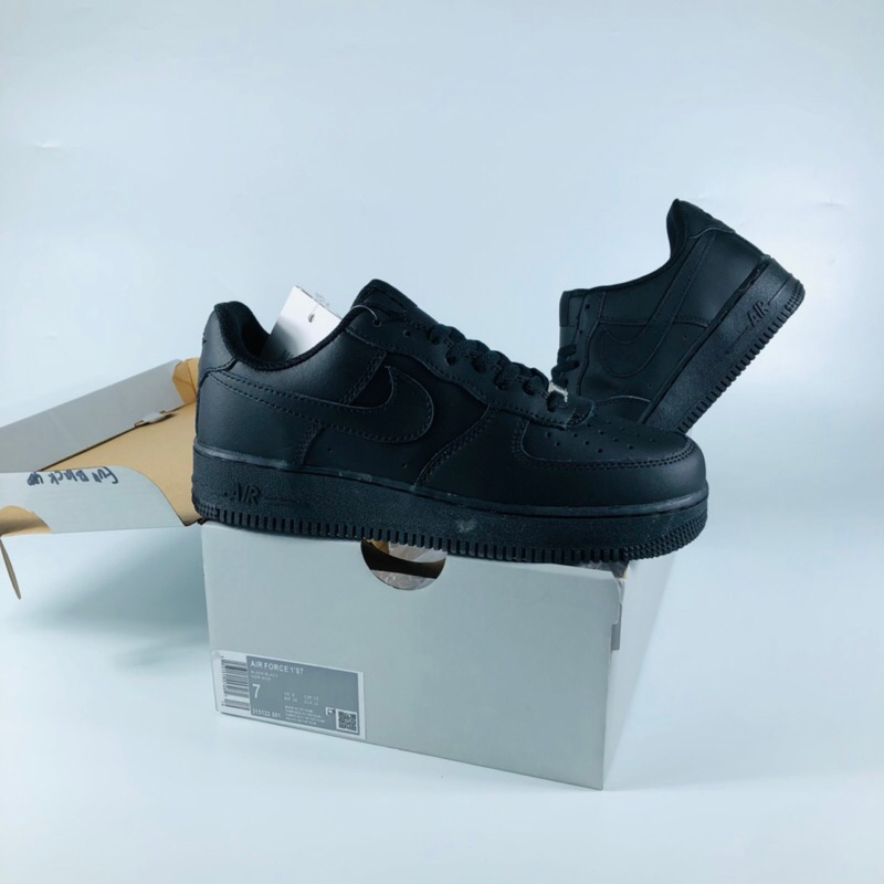 (FTH) Nike Air Force 1 Triple Black