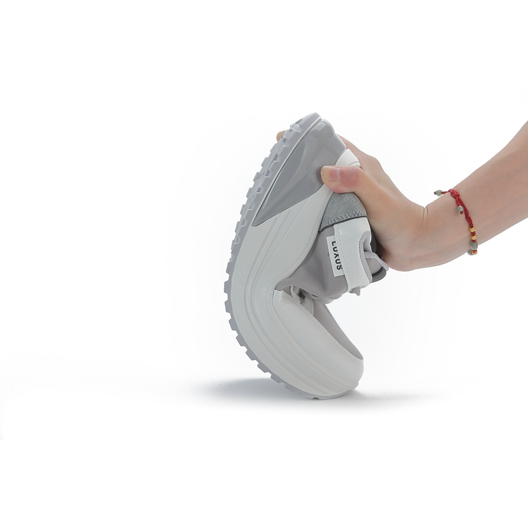 [ORIGINAL BER-HOLOGRAM] SNEAKYSHOES SEO YOON SEPATU WANITA CASUAL FASHION TALI - LX1002