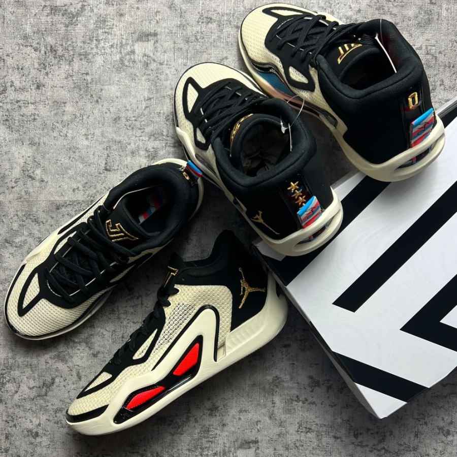 SEPATU BASKET  TATUM 1 PF BARBERSHOP DX5574-180