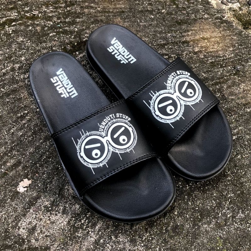 Sandal Selop Pria Wanita Karikatur Black White Sandal Venduti Stuff Original  Unisex