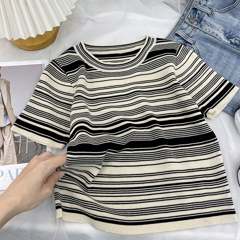 Korean style Crop Top T-shirt Knit baju atasan wanita Lengan Pendek Bergaris Wanita