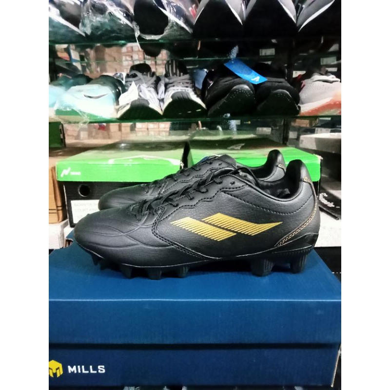 SEPATU BOLA MILLS DAVOR FG