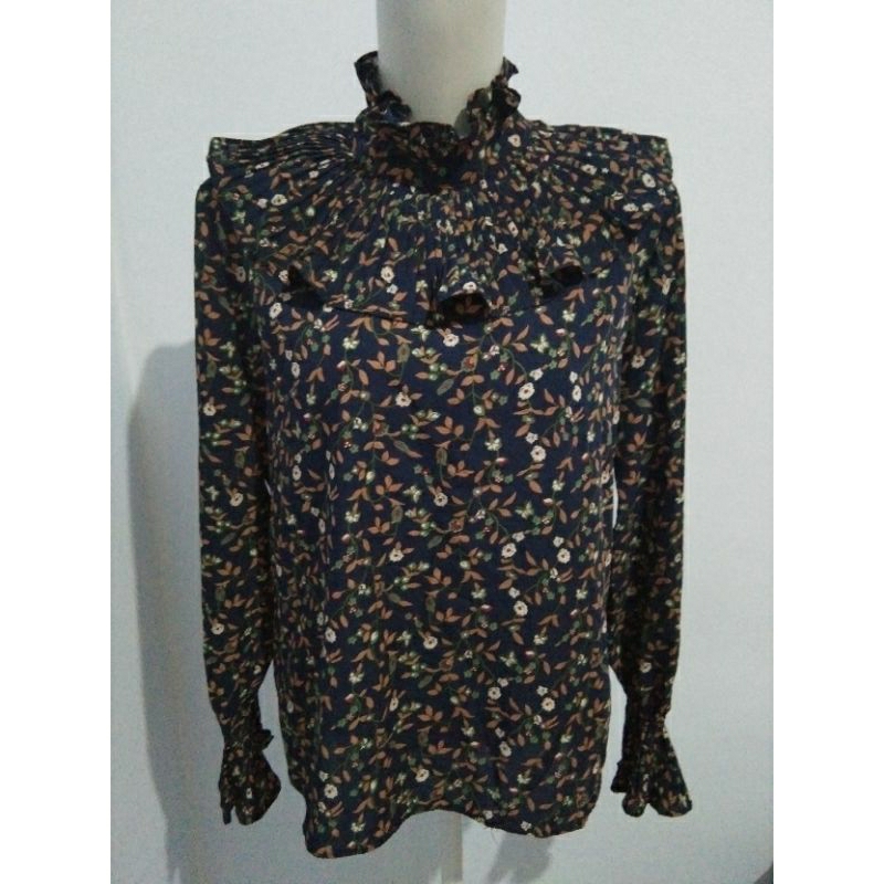 Blouse kerah ruffle bunga-bunga korean style