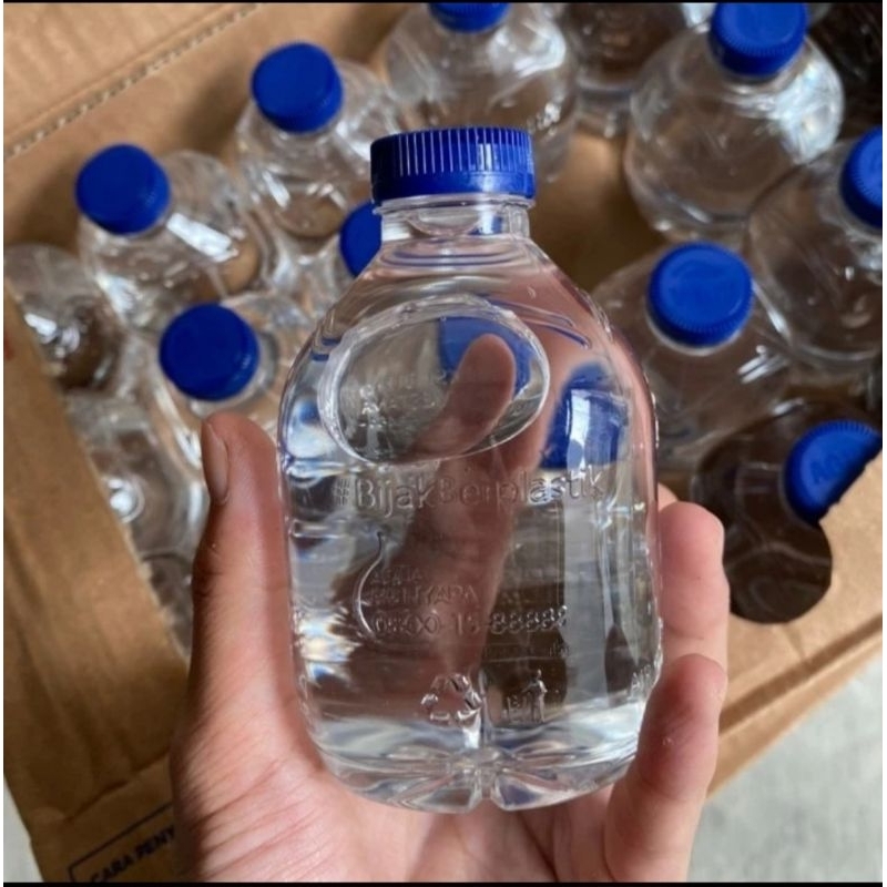 

AQUA CUBE 220 ML X 24 Botol mini / Air Mineral