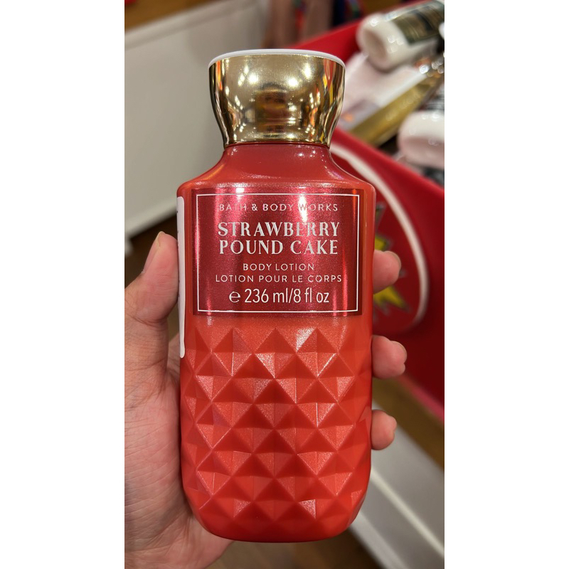 Bath & Body Works Lotion Strawberry Pound Cake