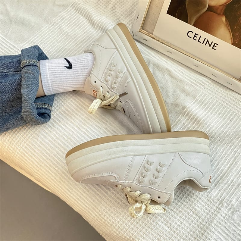 FREE BOX Sepatu Wanita Sneakers Wanita Premium Quality Model Terbaru Korea Style LV0264